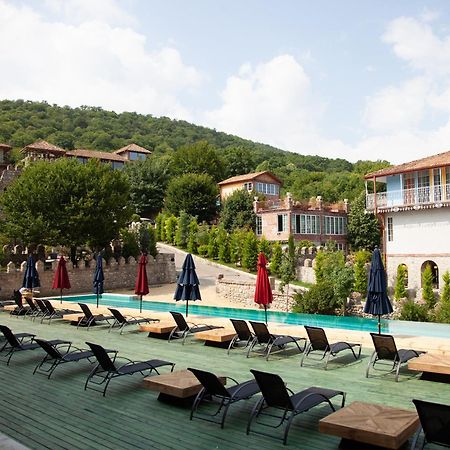 Chateau Mere Telavi Buitenkant foto